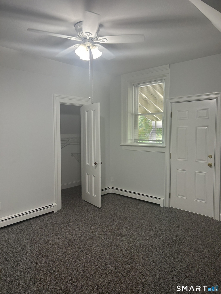 304 Caroline Street - Photo 4