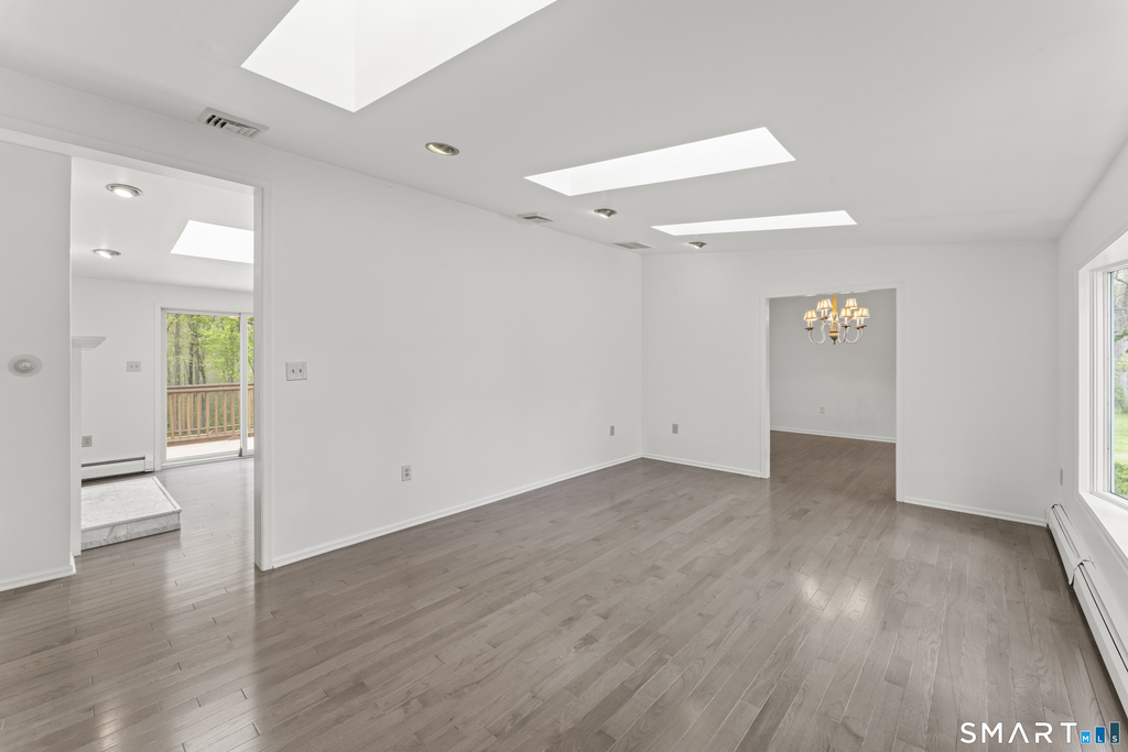 89 Cranbury Drive - Photo 4