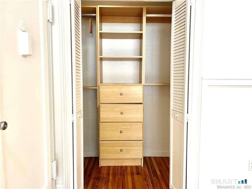 11 Bedford Avenue - Photo 7