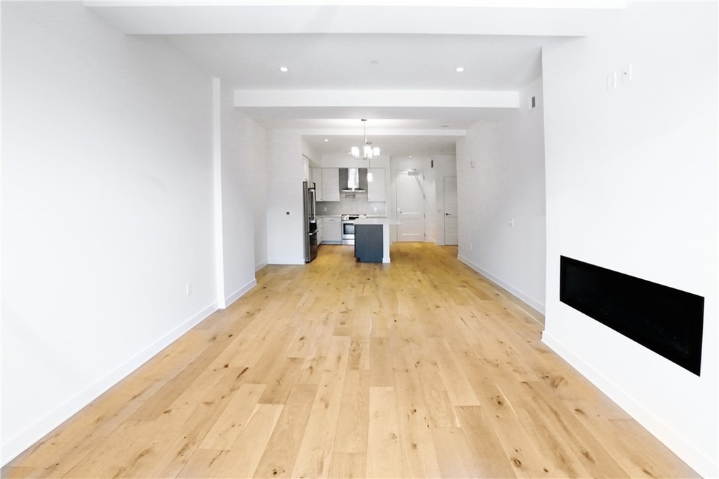 2330 Penn Ave - Photo 13