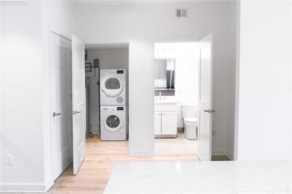 2330 Penn Ave - Photo 22