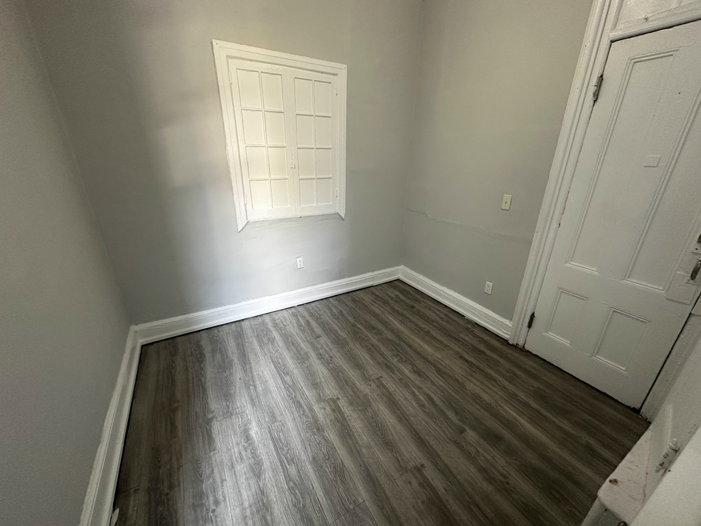 358 west 51th - Photo 2
