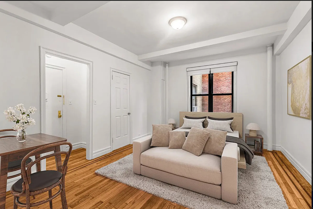 West 23th Street - Photo 0