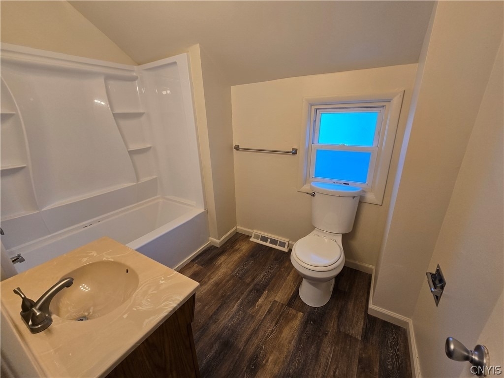 112 Helen Street - Photo 12