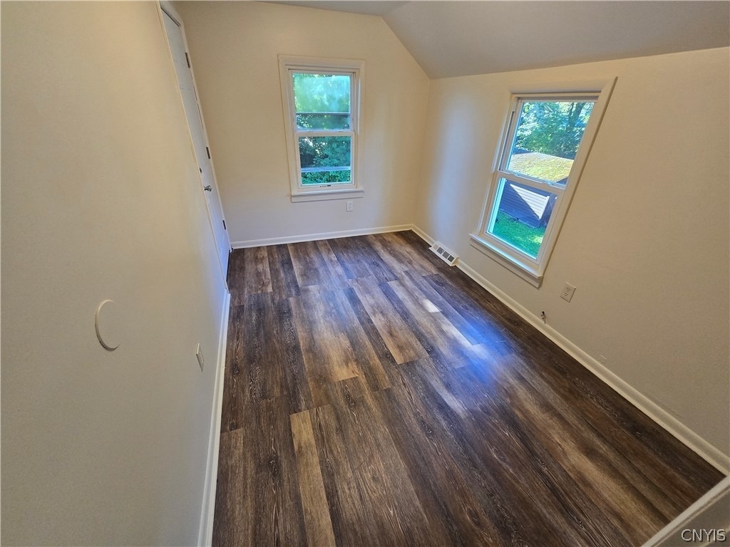 112 Helen Street - Photo 14