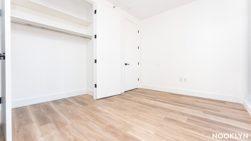 303 Wythe Avenue - Photo 5