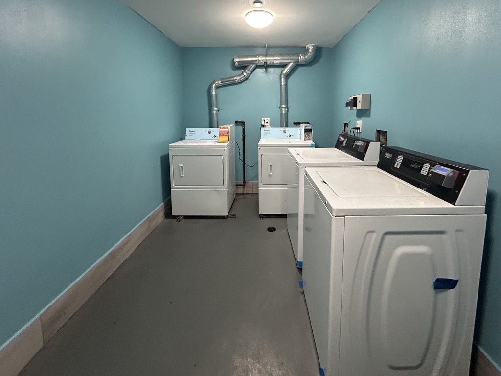 2120 Daly Ave - Photo 5
