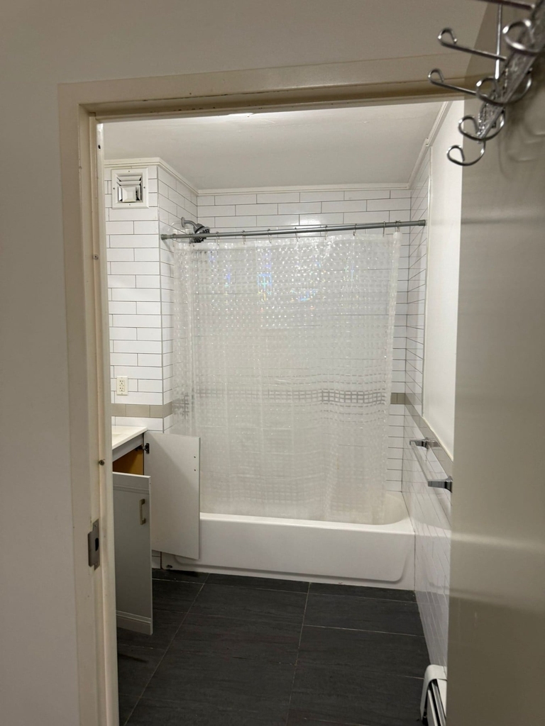 2120 Daly Ave - Photo 3