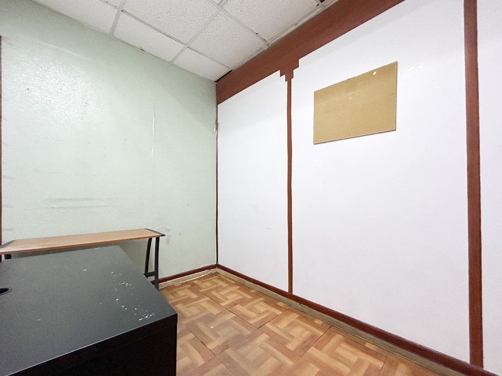 35a Sherman Ave - Photo 3