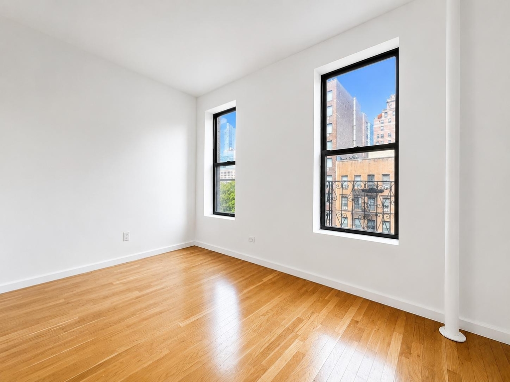 1270 First Avenue - Photo 1