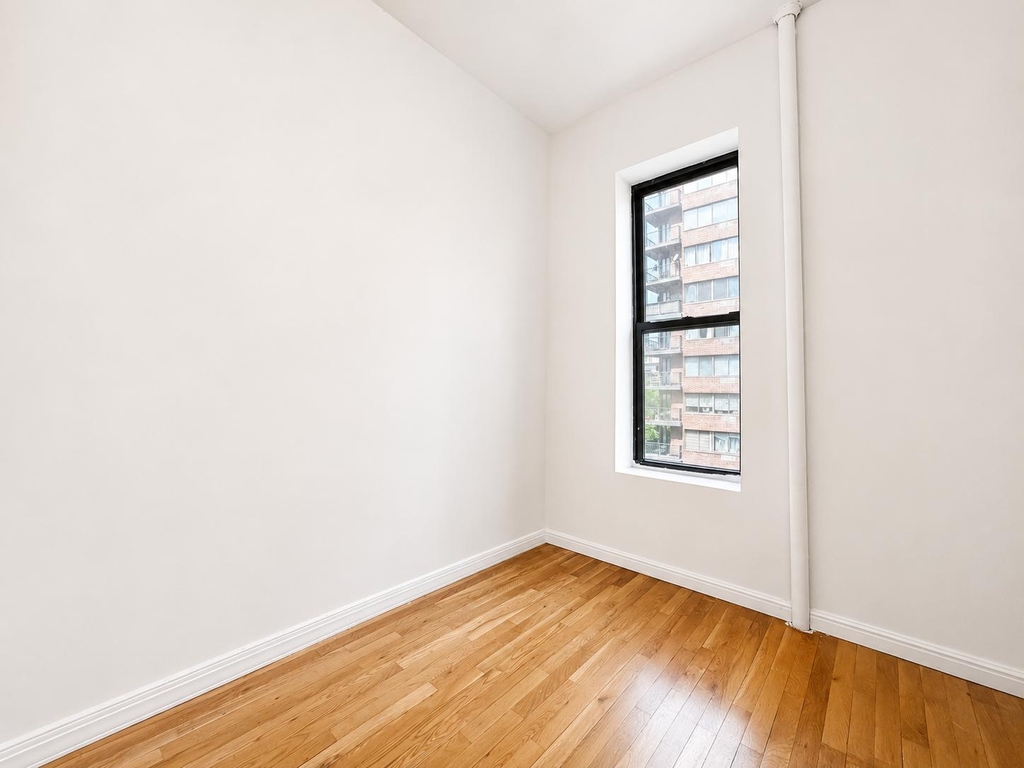 1270 First Avenue - Photo 5