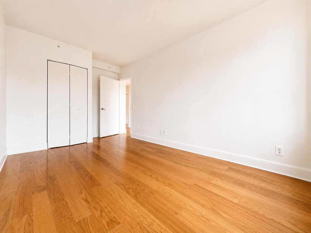 323 West 96th Street - Photo 6