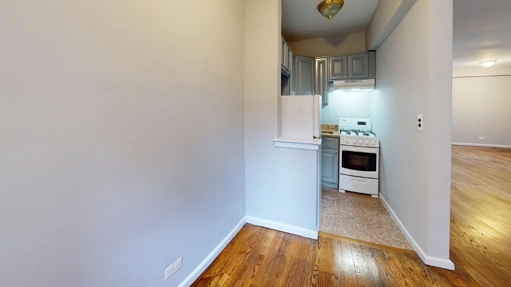 East 58th Street - Photo 10
