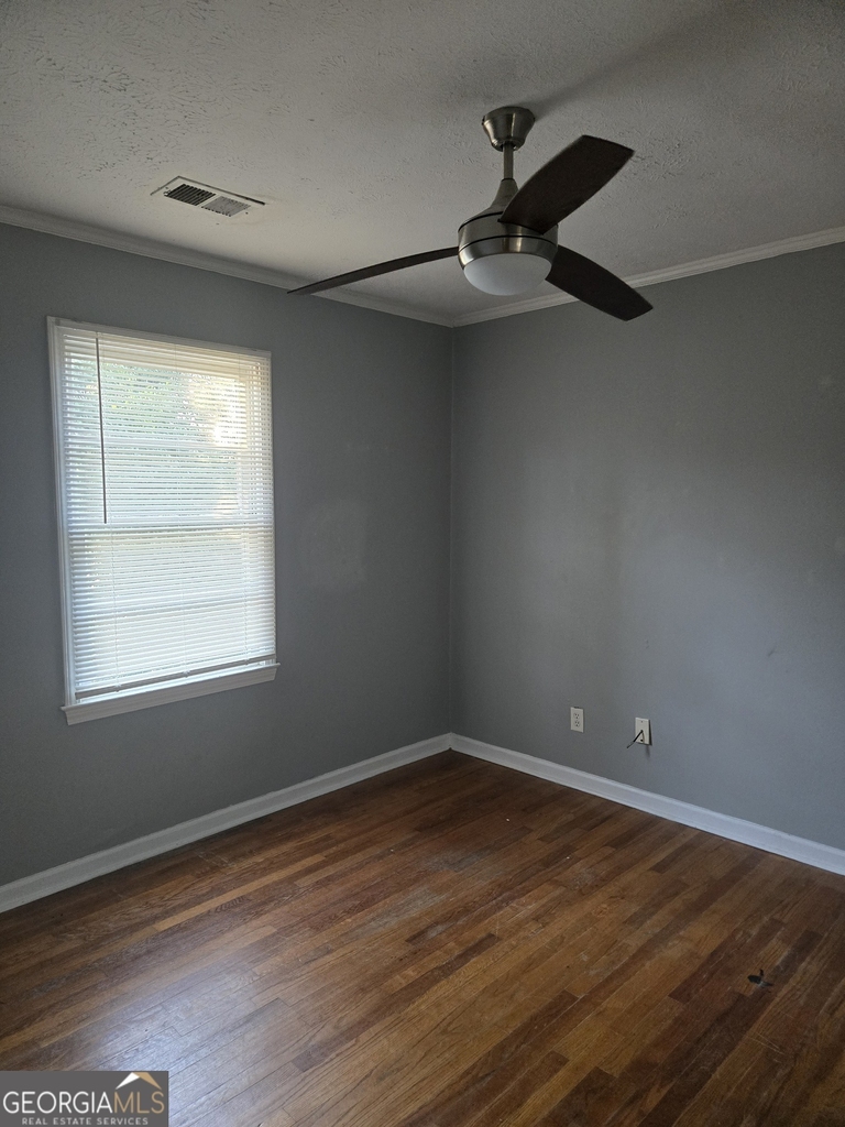 320 Vine Street - Photo 5