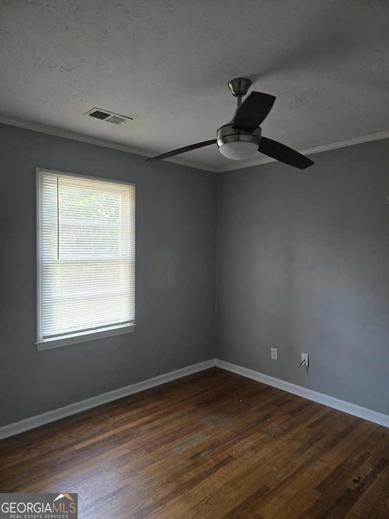 320 Vine Street - Photo 9