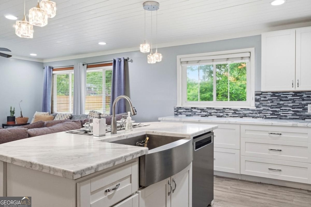 1808 Sandy Plains Road - Photo 5