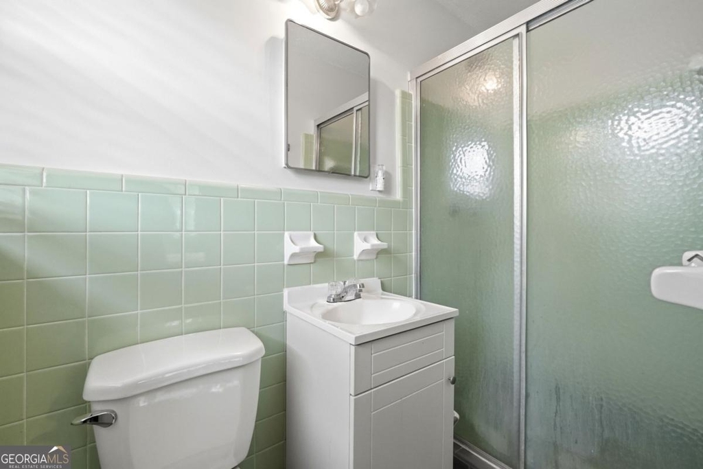 1808 Sandy Plains Road - Photo 17