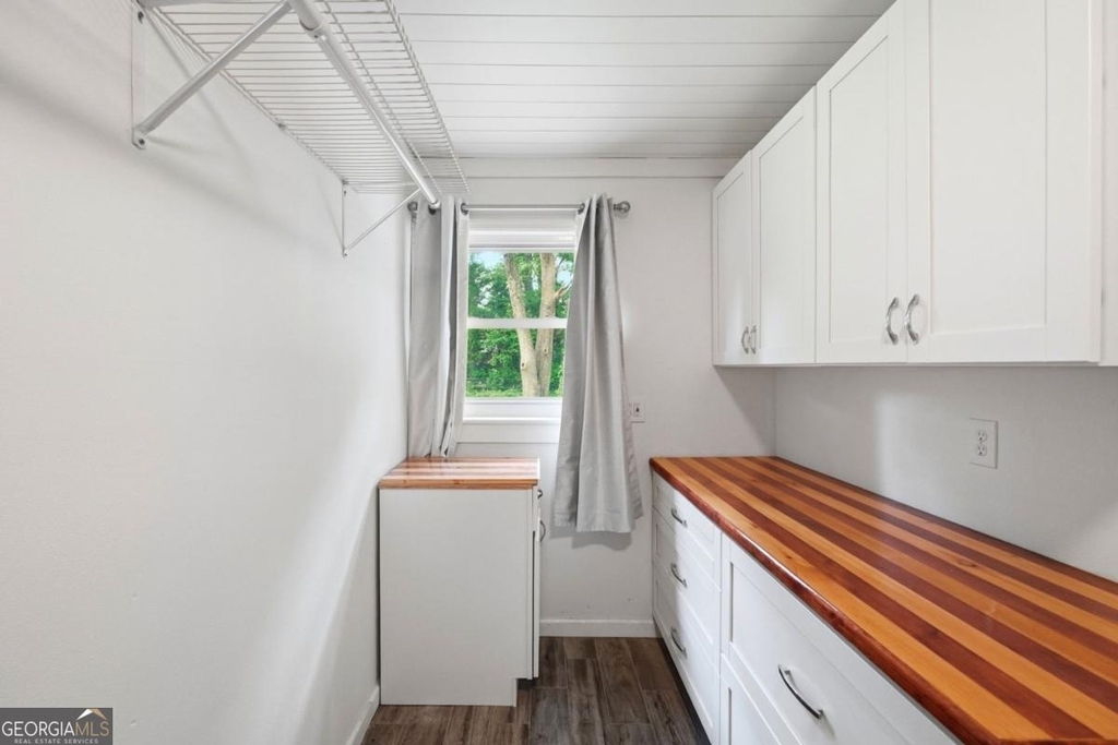 1808 Sandy Plains Road - Photo 10