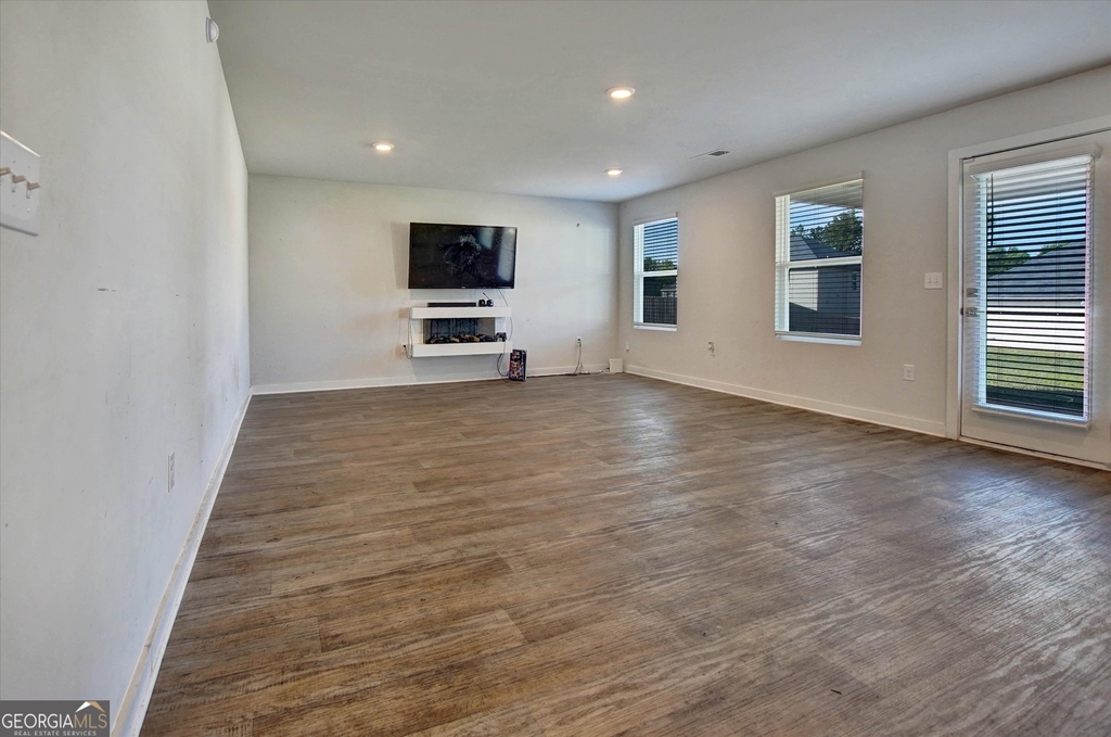 1129 Bluecoat Circle - Photo 8