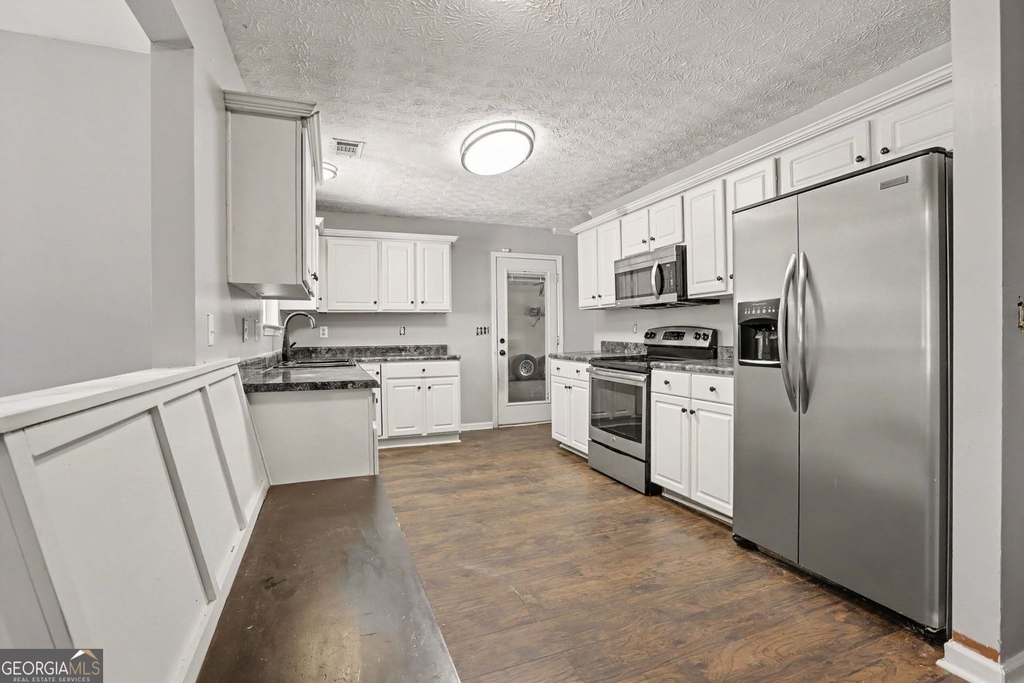 4394 Cross Lane - Photo 2