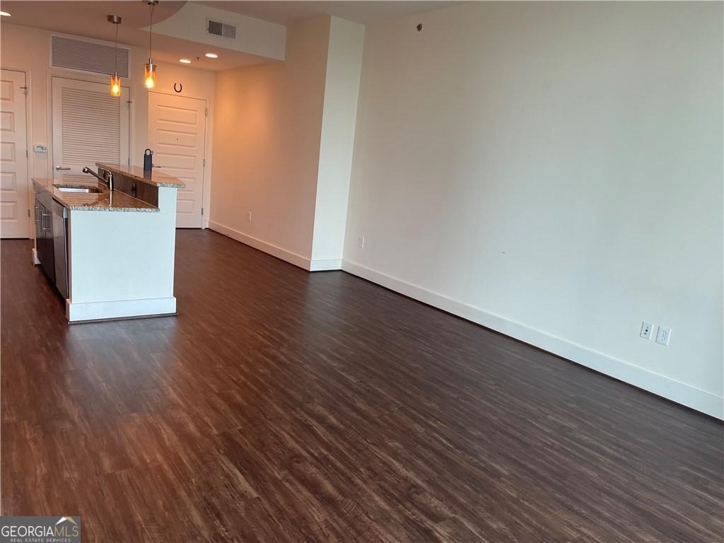 1080 Peachtree Street Ne - Photo 1