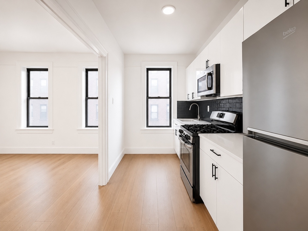 Nostrand Avenue - Photo 4
