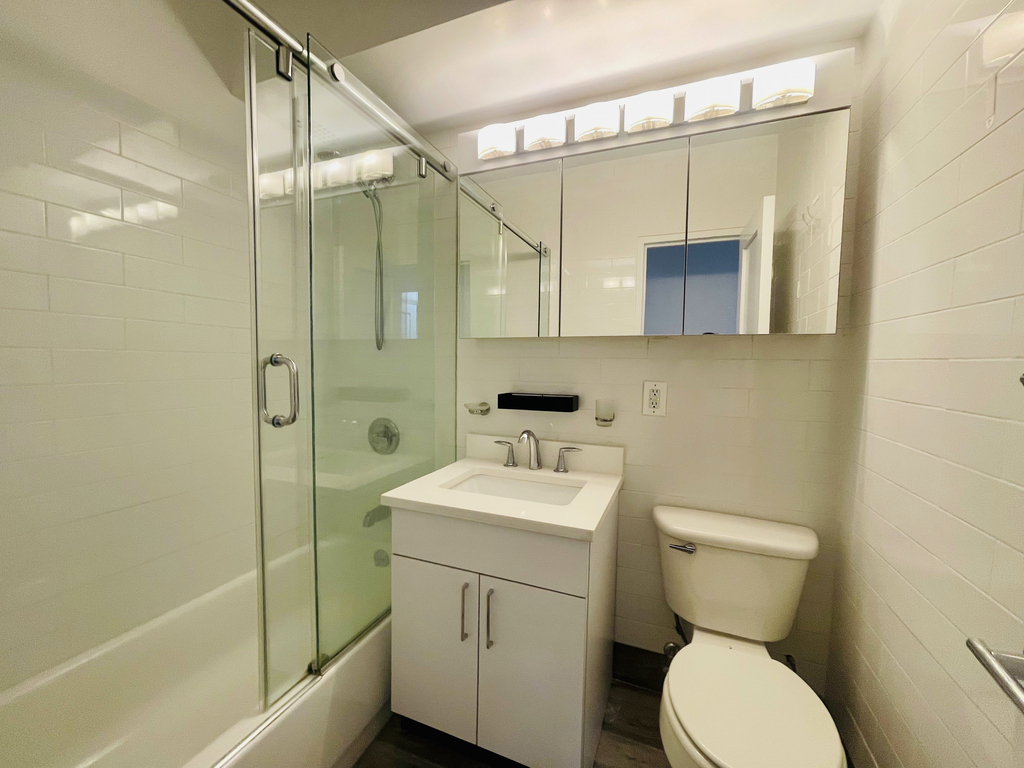 East 57th Street - Photo 6