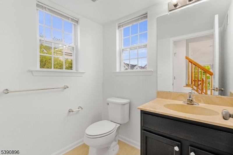 8 Alfred Ave - Photo 19
