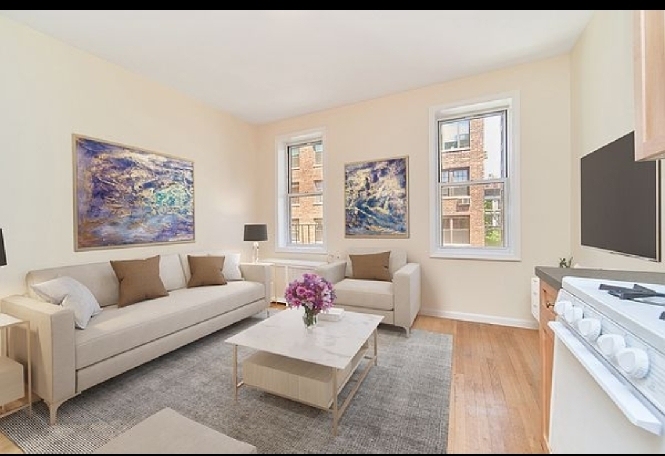Lexington ave and 89th street - Photo 1