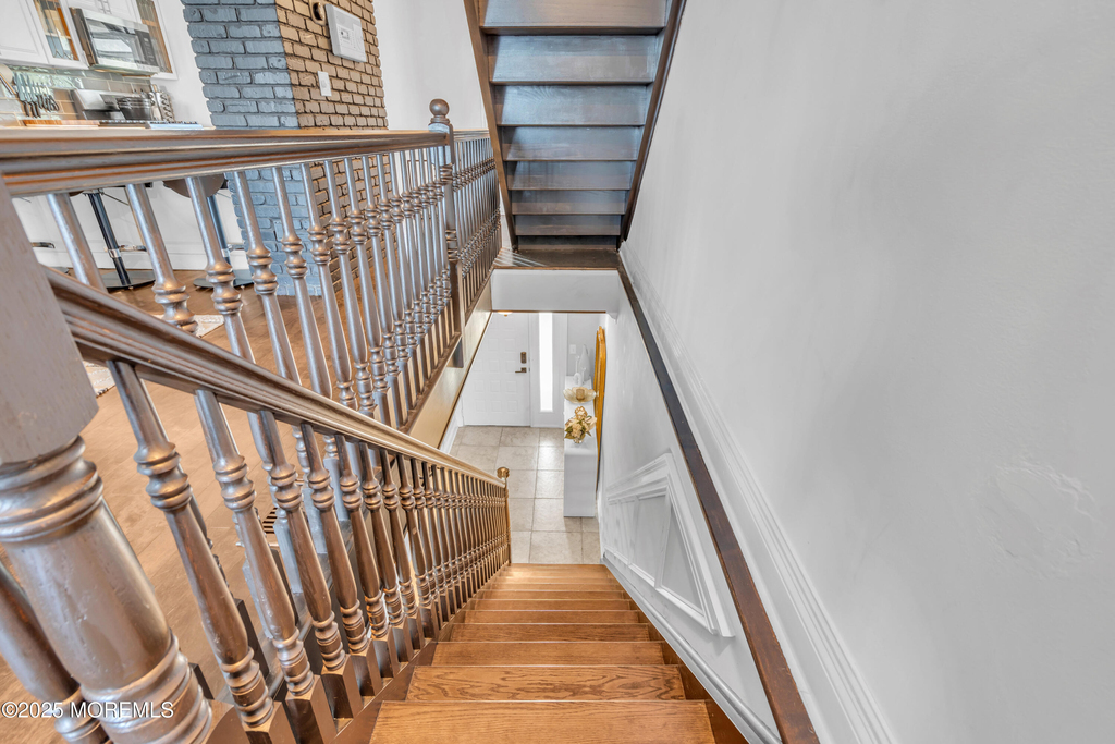 165 Riddle Avenue - Photo 7