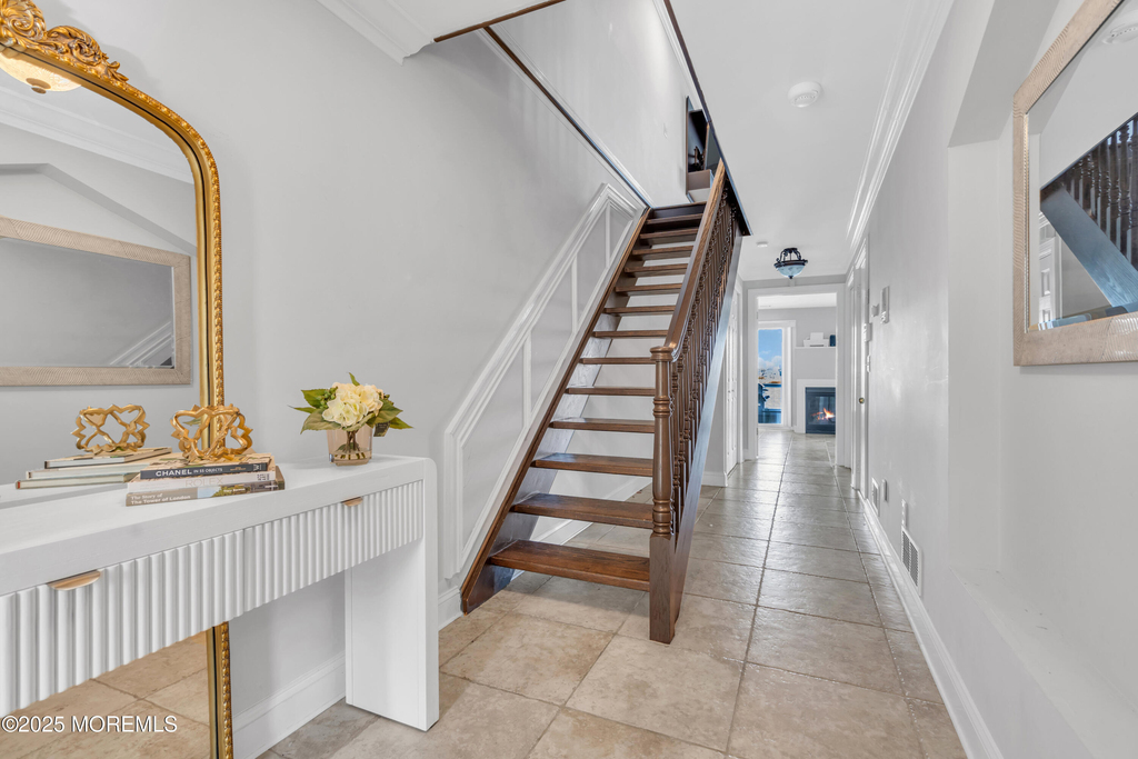 165 Riddle Avenue - Photo 5