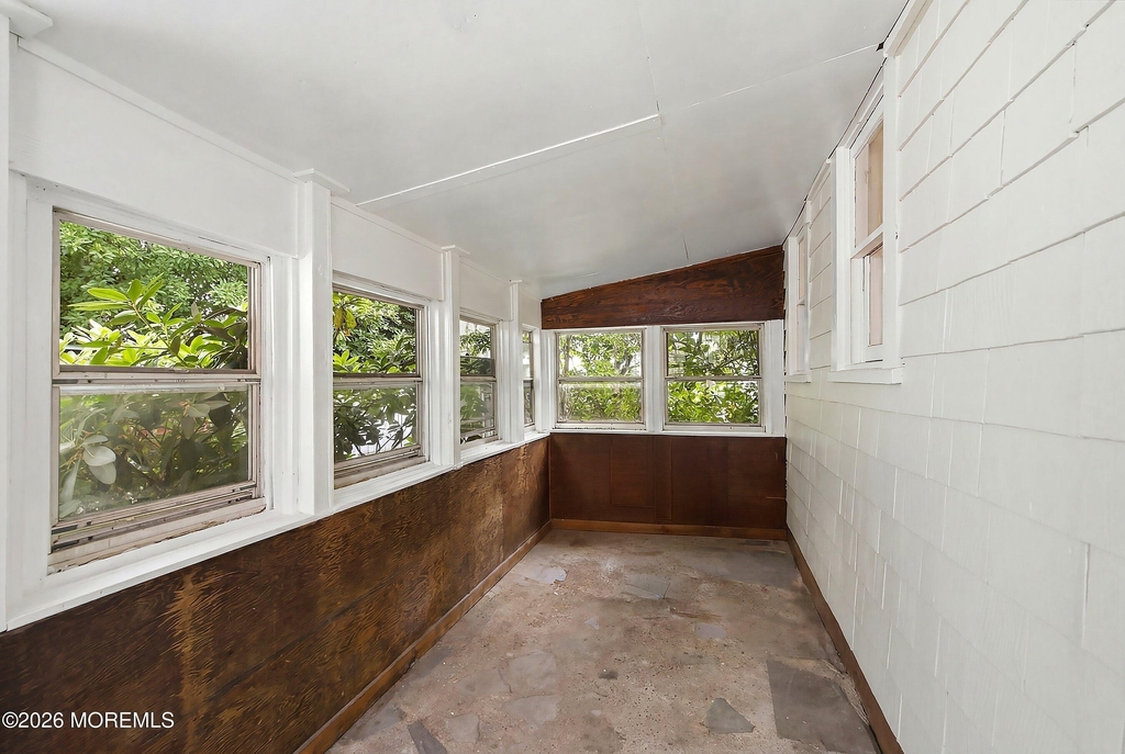 1208 Maplewood Road - Photo 1