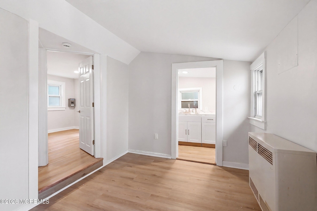1208 Maplewood Road - Photo 5