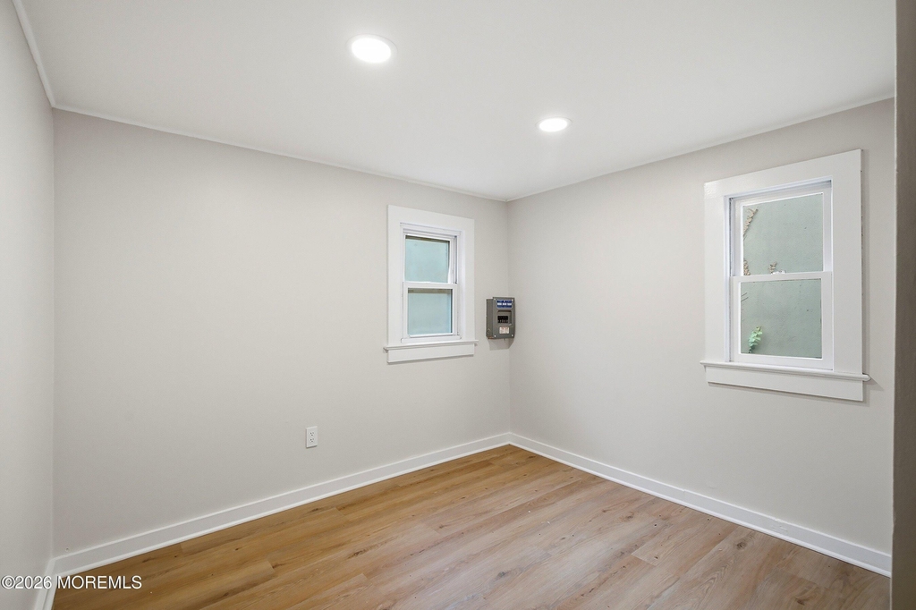 1208 Maplewood Road - Photo 11