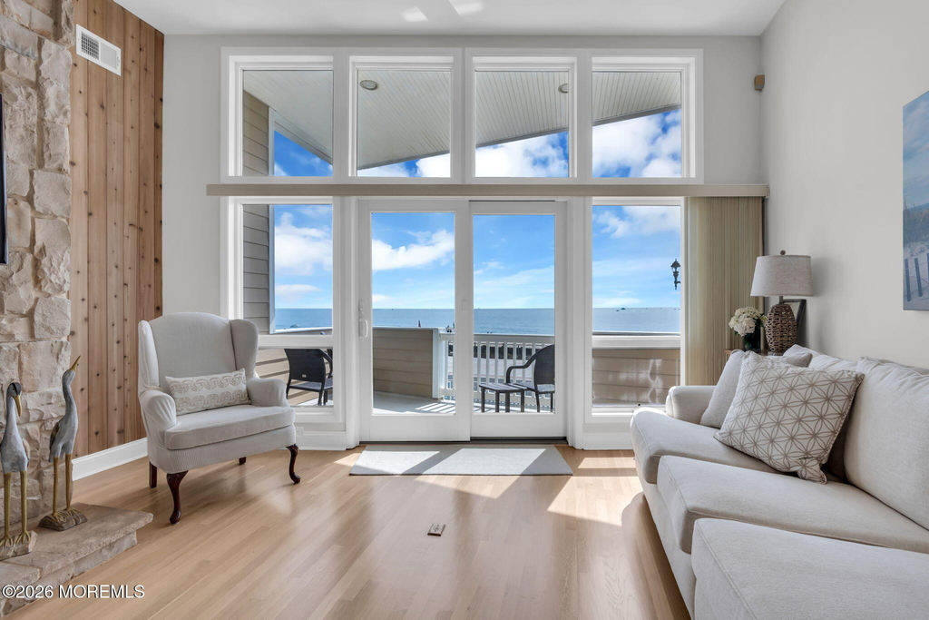 152 Ocean Avenue N - Photo 5