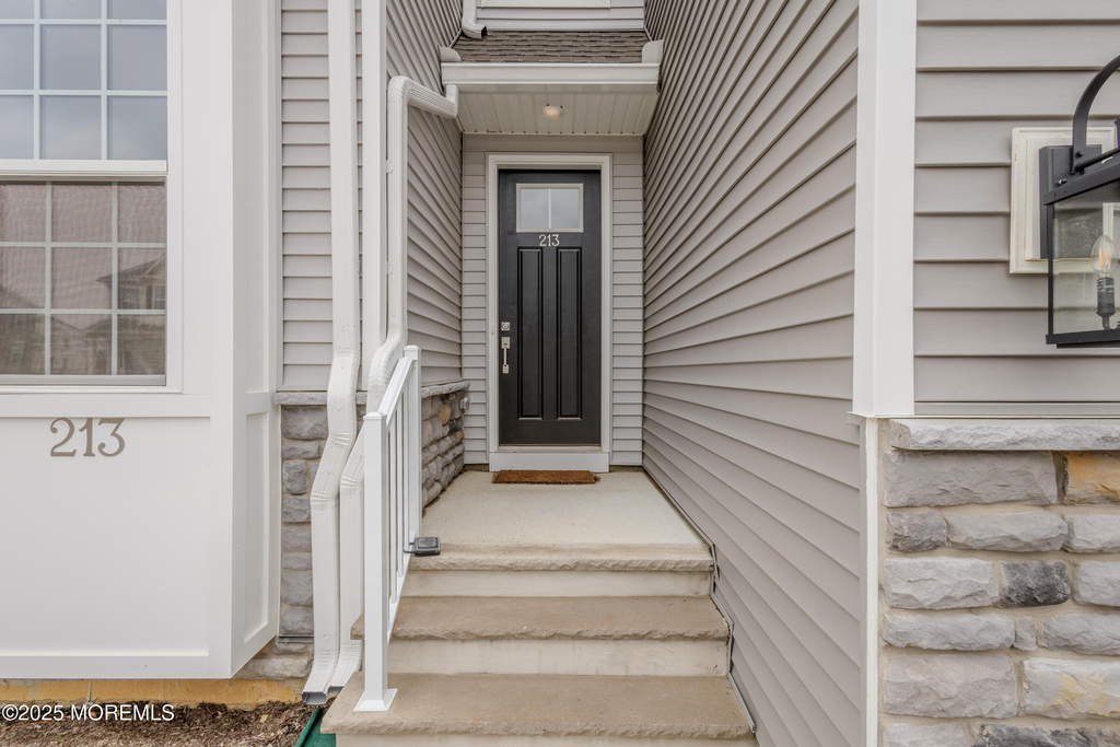 213 Harley Lane - Photo 2