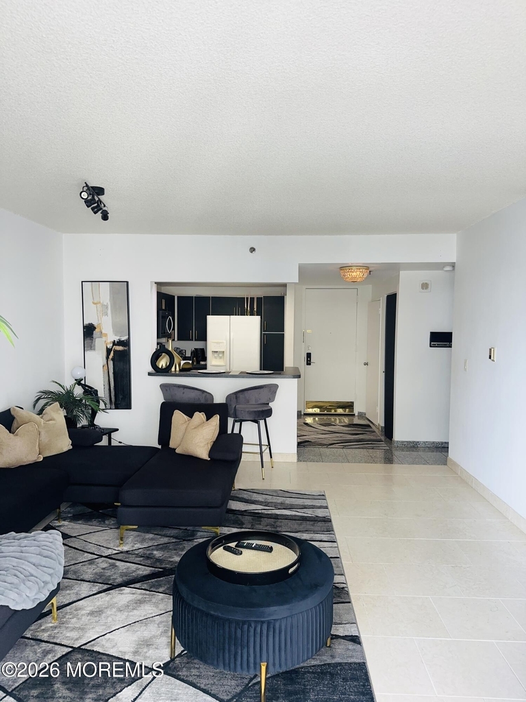 3101 Boardwalk - Photo 8