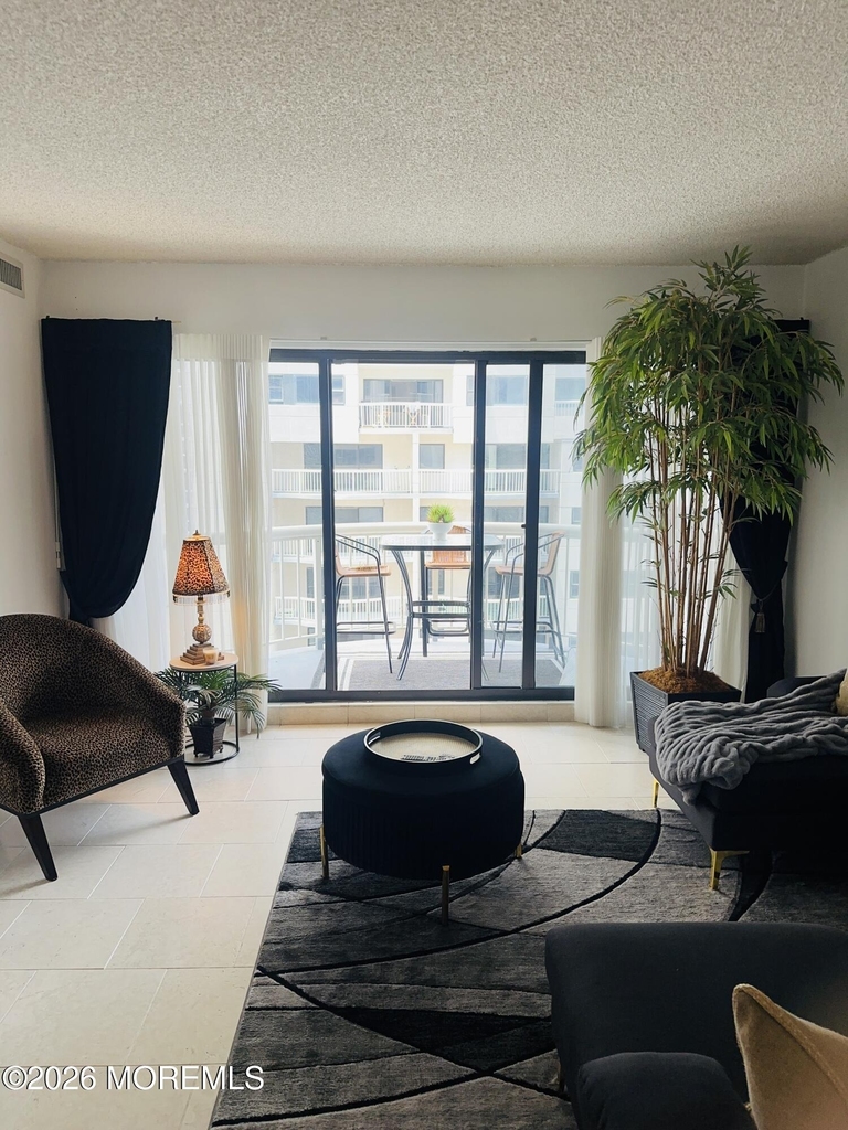 3101 Boardwalk - Photo 6