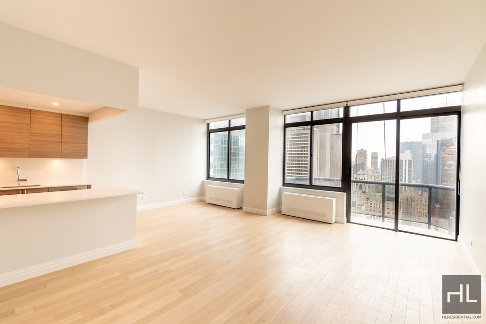 West 48th Street - Photo 1