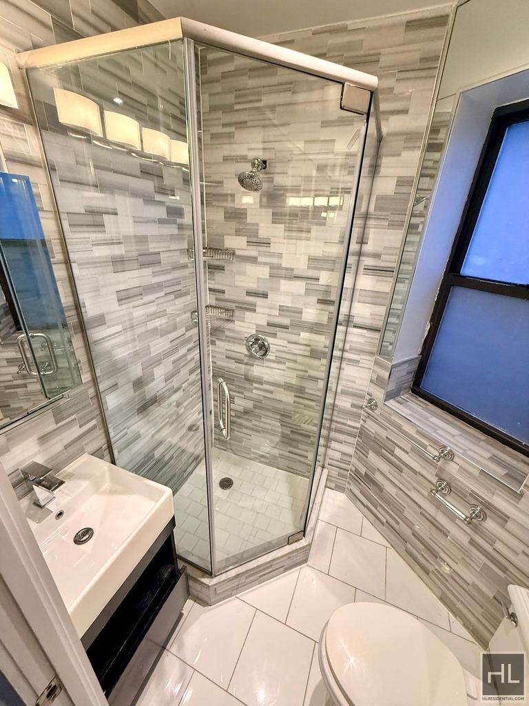 West 103rd Street - Photo 6