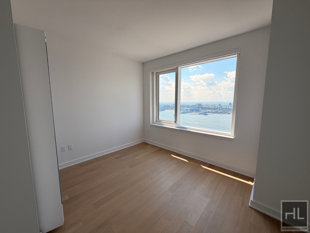 West 38th Street - Photo 2
