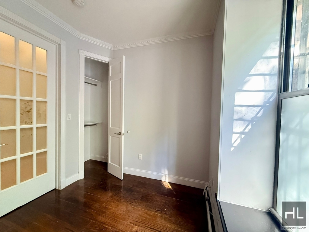 West 103rd Street - Photo 4