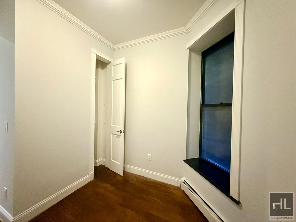 West 103rd Street - Photo 7