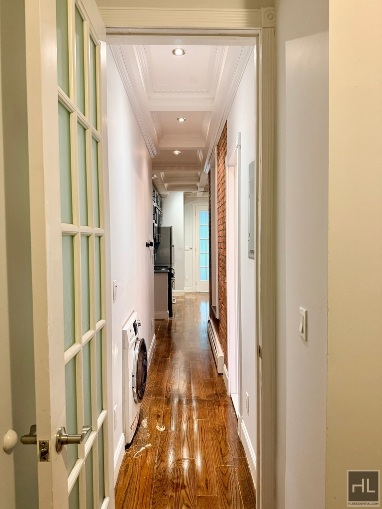 West 103rd Street - Photo 9
