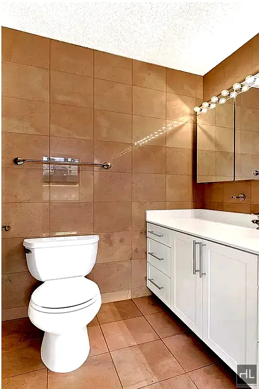 West 87th Street - Photo 2