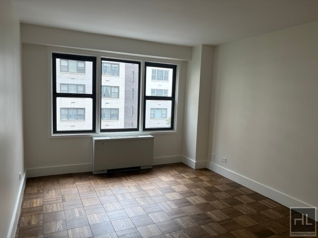 East 63 Street - Photo 6