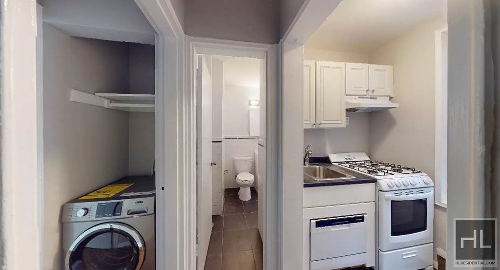 East 58 Street - Photo 4