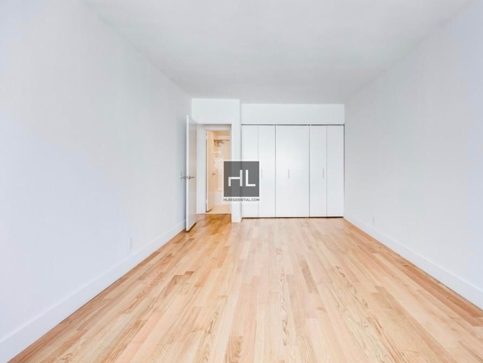 East 69th Street - Photo 2