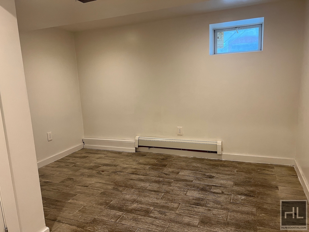 215 Highland Boulevard - Photo 7