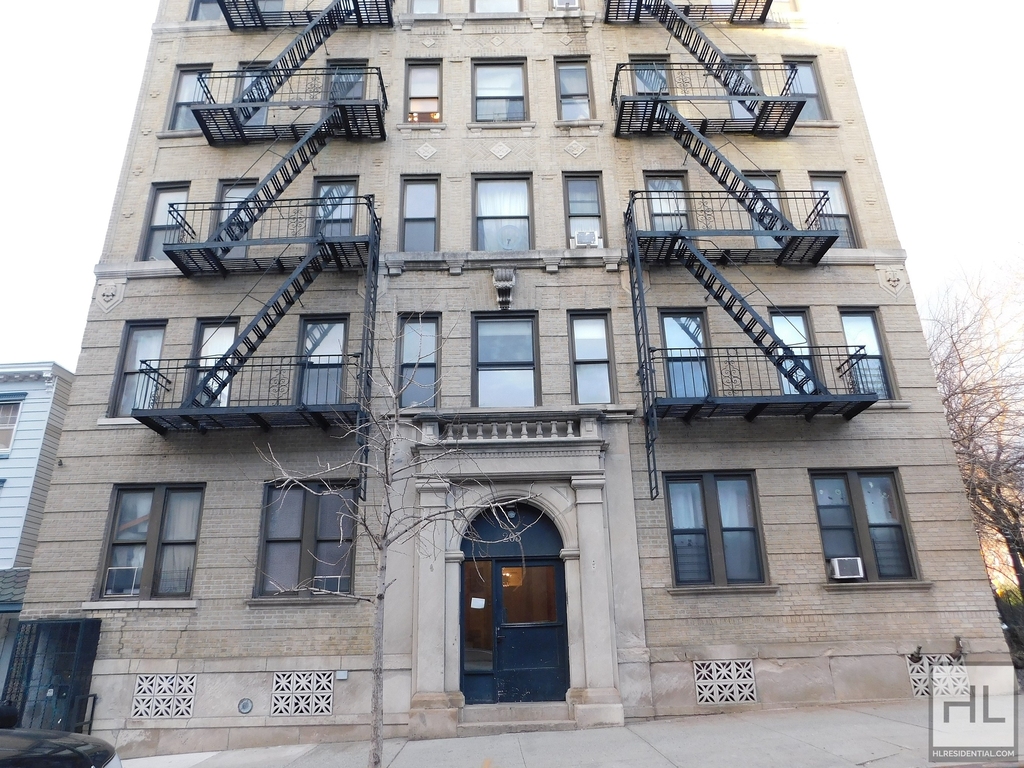 17 Street - Photo 5